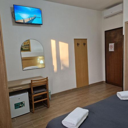 Hotel Tito Местре Экстерьер фото