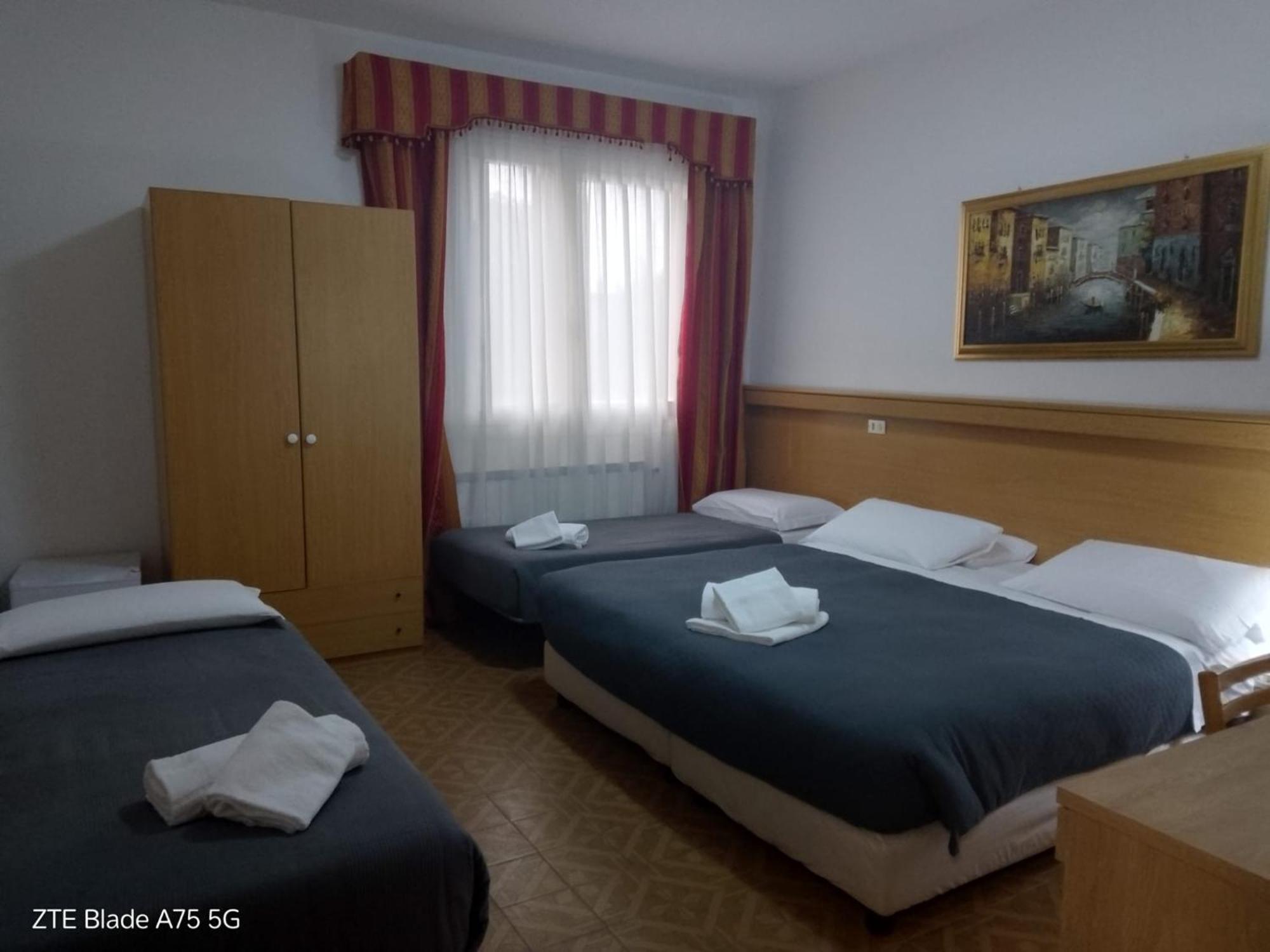 Hotel Tito Местре Экстерьер фото