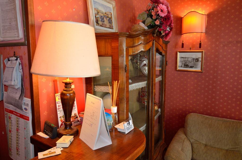 Hotel Tito Местре Экстерьер фото